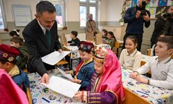 Öğrenciler Karnelerini Vali İlhami Aktaş’tan Aldı