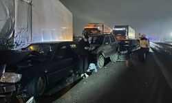 Anadolu Otoyolu’nda 16 araçlı zincirleme kaza: 6 yaralı