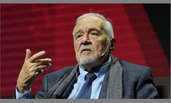 Tarihçi  İlber Ortaylı Hayatını Kaybetti