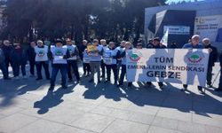 “Emekli'nin yüzü gülmeden bu ülkeye bayram gelmez"