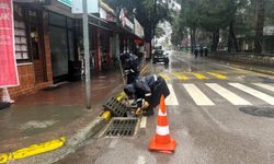 Büyükşehir, su baskını ve taşkın riskine karşı sahada