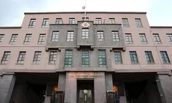 Katar’da Askeri Helikopter Kazası: 3 şehit var