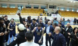 Çayırova Belediyesi basketbolda tarih yazdı