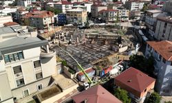 Dilovası Kent Meydanı hız kazandı