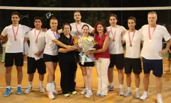 İzmit'te Voleybol Turnuvası sona erdi
