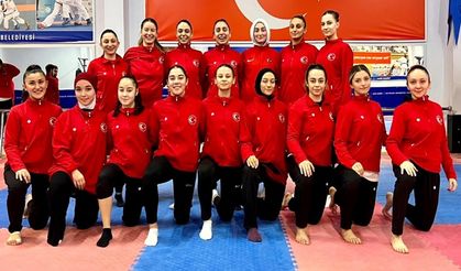 Kağıtsporlu kareteciler dünyanın altın organizasyonunda