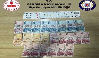 Kandıra'da kumar oynayan şahıslara baskın!
