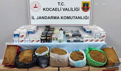 Gölcük'te 11 bin 820 dolu makaron ele geçirildi