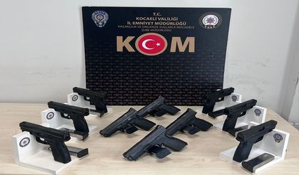 Kocaeli'de durdurulan araçta ruhsatsız silahlar ele geçirildi!