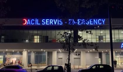 Halk otobüsü ile otomobil çarpıştı: 1 ölü, 2 yaralı