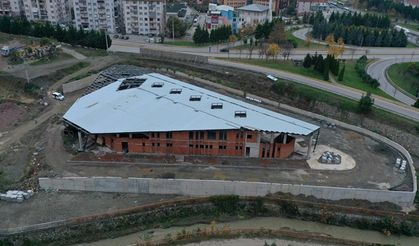 Yeni Gölcük terminalinde çatı imalatı tamam