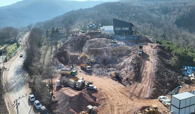 Teleferik için otopark alanları inşa ediliyor
