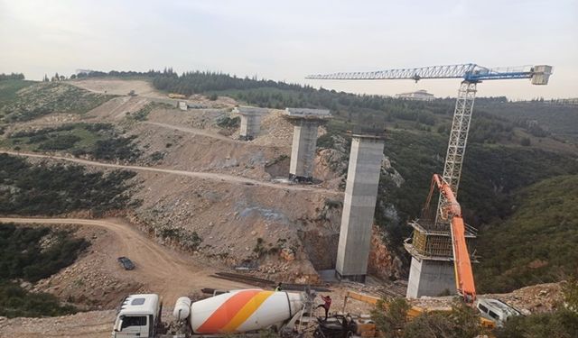 Dilovası Hastane viyadüğünde kiriş imalatı