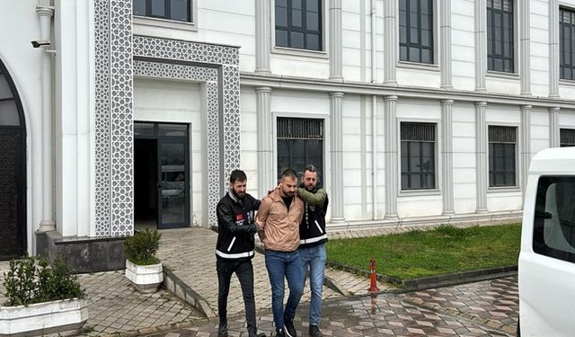 Husumetlisini aracında öldüren şahıs tutuklandı!