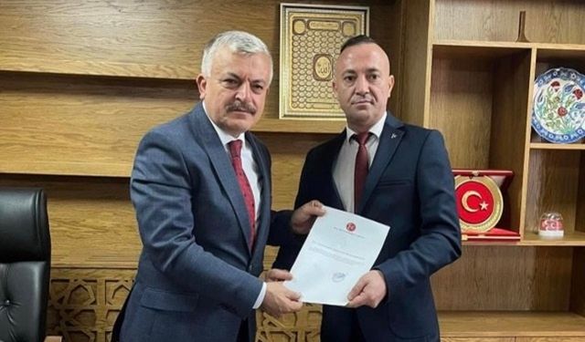 MHP Darıca'nın yeni İlçe başkanı Ali Bıyık oldu
