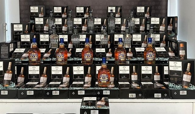 İzmit’te Yüzlerce litre sahte alkol ele geçirildi!