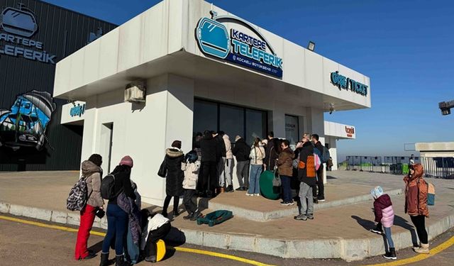Kartepe Teleferiği’nde tatil yoğunluğu