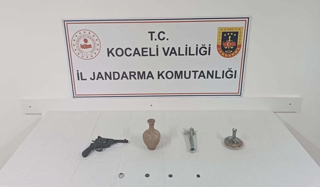 Jandarma'nın durdurduğu araçtan tarihi eser çıktı!