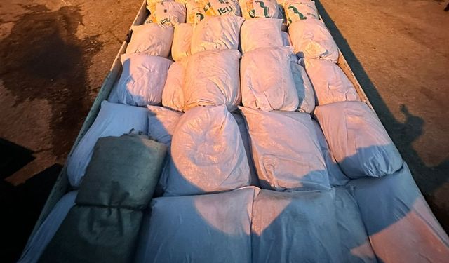 İzmit’te 2 Ton Kaçak Tütün Ele Geçirildi