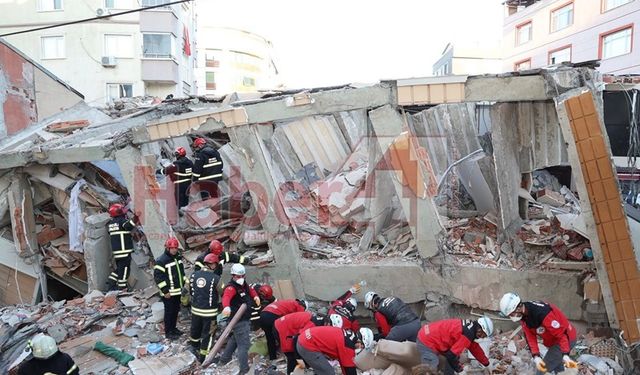 Gebze'de yıkılan binada 2 kişinin cansız bedenine ulaşıldı