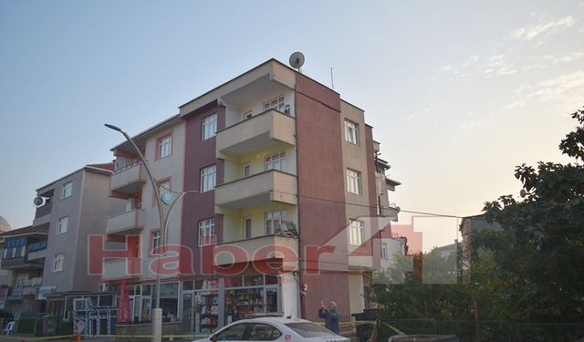 Gebze’de 3 Bina Çatlak Şüphesiyle Boşaltıldı