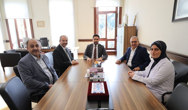 Sağlık-Sen'den İstanbul'daki Üniversitelere Ziyaret