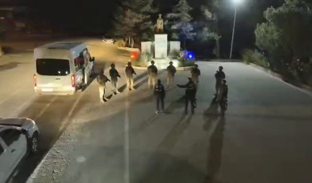 Jandarmadan 22 ilde DEAŞ'a 92 gözaltı