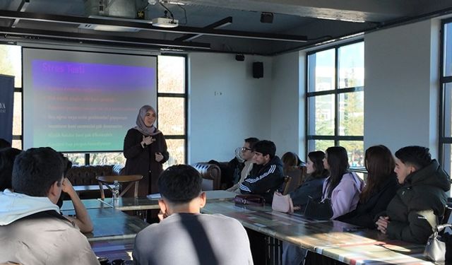 Sınav Kaygısı ve Stresle Başa Çıkma Yolları Ele Alındı