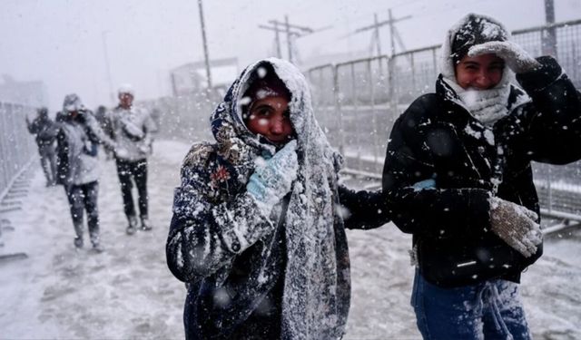 Meteoroloji’den 41 il için Kuvvetli yağış ve fırtına uyarısı!