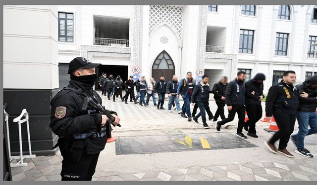 Kocaeli Siber Polisi Dev Operasyonda 25 Şüpheliyi Yakaladı