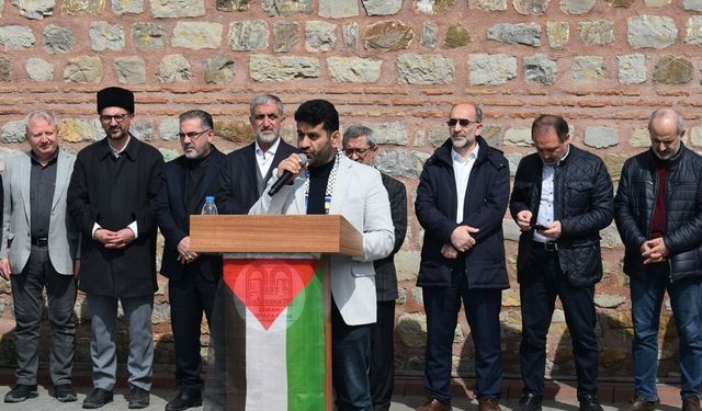 Gebze’de Cuma Namazı sonrası İsrail ve ABD protesto edildi