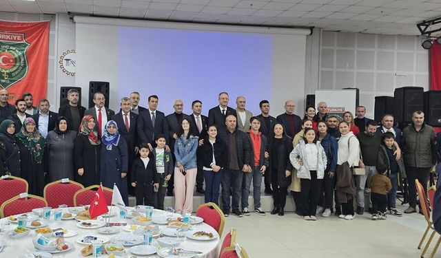 Gebze'de Gaziler ve Şehit Aileleri İftar Sofrasında Buluştu