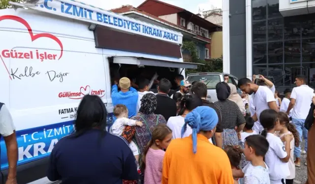 İzmit Belediyesi, umre yolcularını yalnız bırakmadı