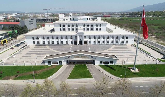 Kocaeli Emniyeti’nde yeni dönem: Kritik şube ve ilçe müdürlüklerinde görev değişimi