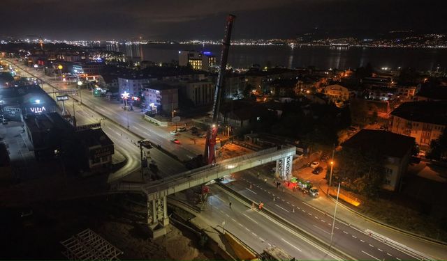 80 tonluk tabliye tek hamlede yerine konuldu