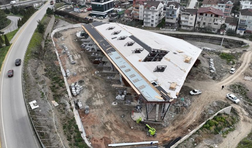 Yeni Gölcük Terminali hızla devam ediyor