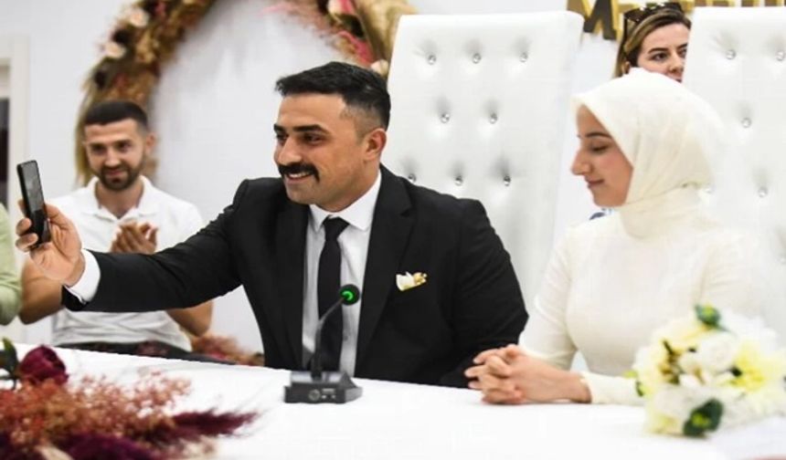 Enkazdan kurtarmıştı, dünya evine girdiler