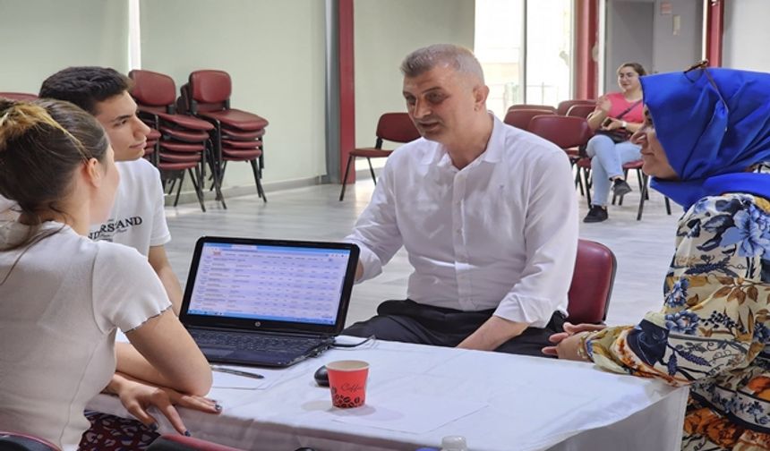 Gölcük Belediyesi Üniversite Tercih Merkezi 2 Ağustos'a Kadar Açık Olacak