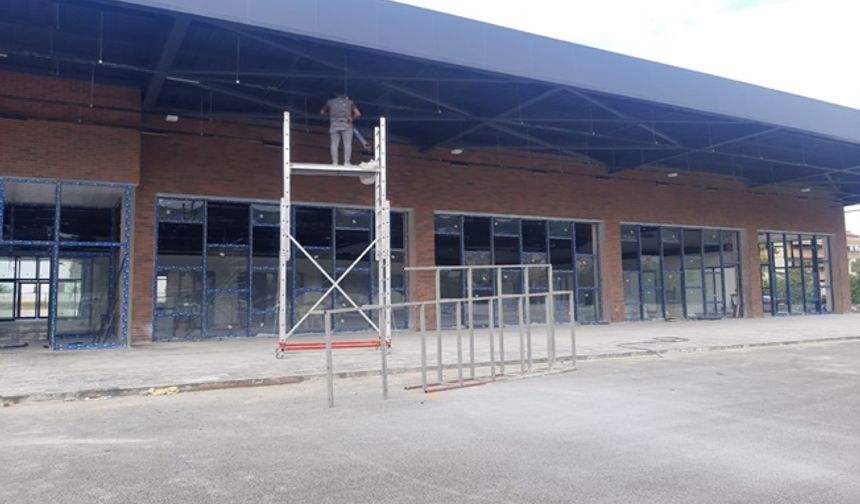 Karamürsel terminali hızla ilerliyor   