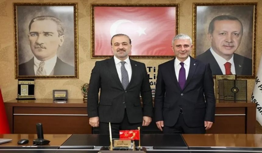AK Parti Gebze Recep Kaya’yı yeniden aday gösterdi