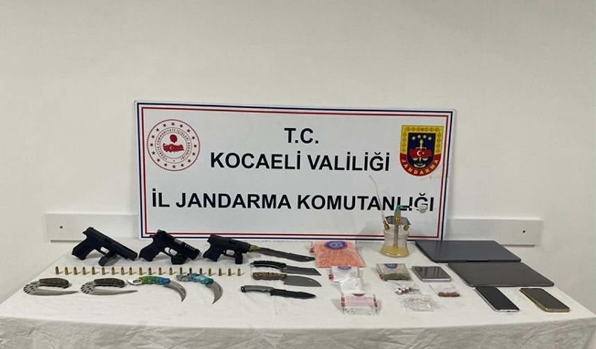 Zehir tacirinin evinden yüzlerce hap çıktı!