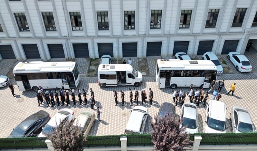 İzmit’te Silahlı ve Sopalı Kavga: 5 Yaralı, 14 Tutuklama