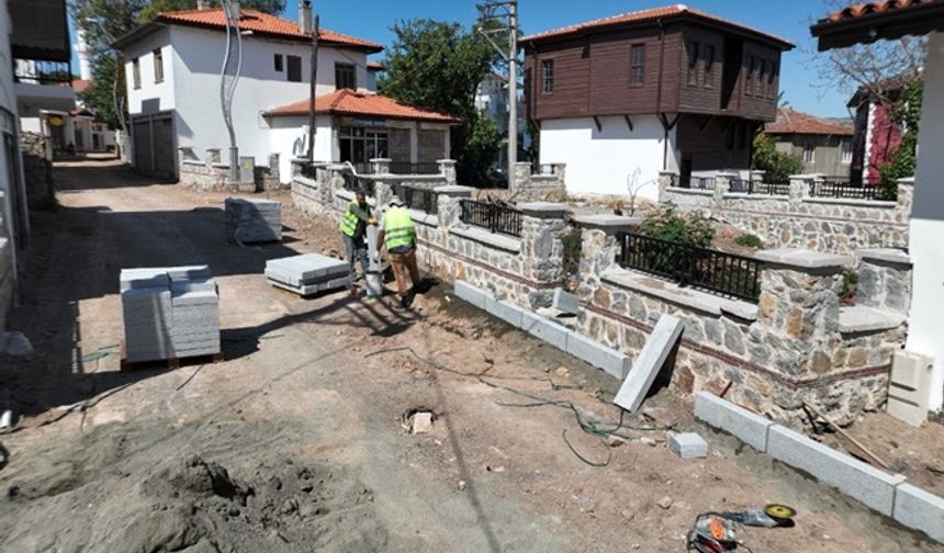 Dilovası’nda Tarihi Doku Korunarak Çalışmalar Sürüyor