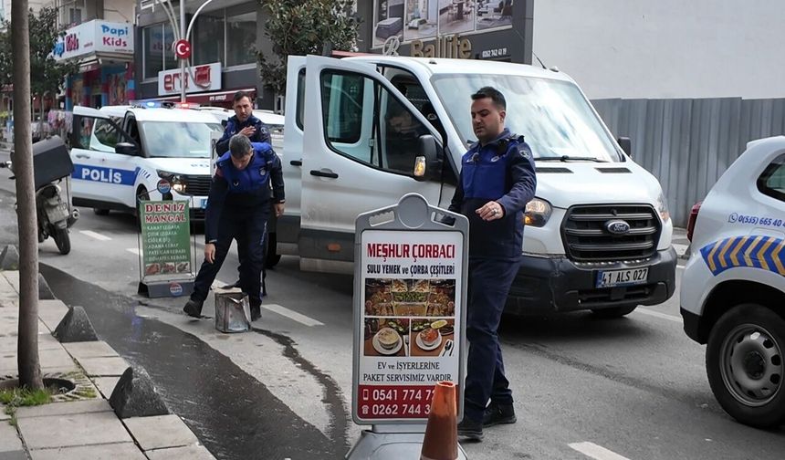 Çayırova Zabıtası, güvenli ve düzenli caddeler için çalışıyor