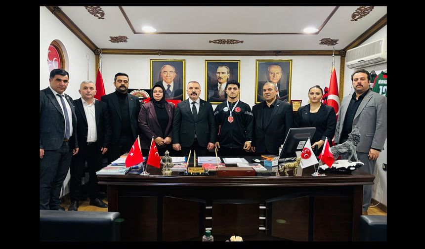 BU GURUR DİLOVASI’NIN: ŞAMPİYON SPORCUMUZ YUNUS BOZ'DAN ANLAMLI ZİYARET