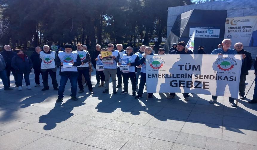 “Emekli'nin yüzü gülmeden bu ülkeye bayram gelmez"