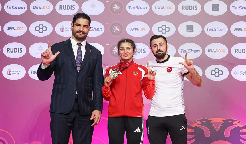 Milli Güreşçi Nesrin Baş Avrupa Şampiyonu Oldu