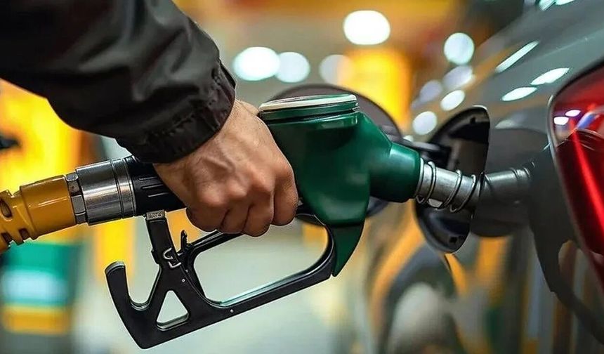 Akaryakıtta indirim sonrası yeni fiyatlar belli oldu