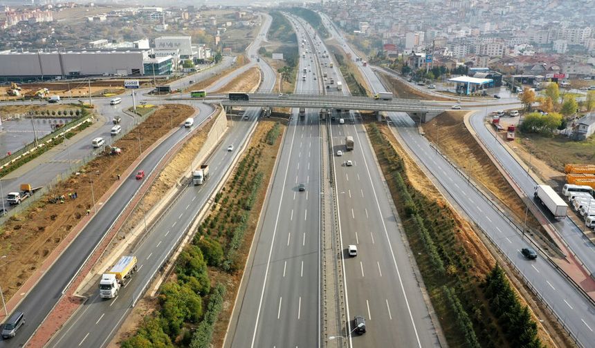 Kocaeli Valiliği duyurdu: TEM Otoyolu Gebze-Muallimköy yönü trafiğe kapatılıyor