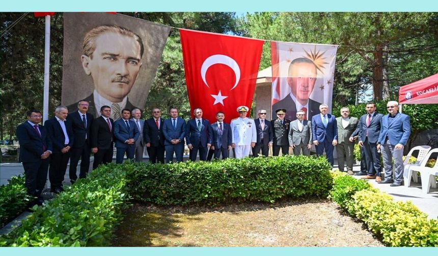 15 Temmuz Demokrasi ve Milli Birlik Günü 10. Yıl Dönümünde Şehitlikler Ziyaret Edildi